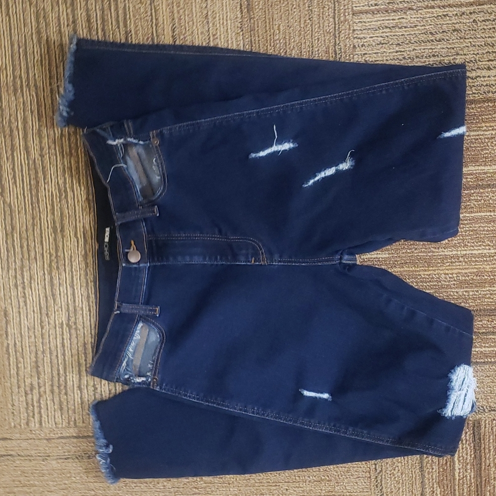 🤩😍Fashion Nova High Rise Blue Jeans With Holes For Pockets